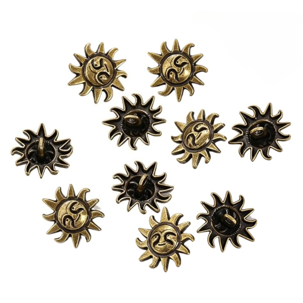 10 boutons en métal motif sole - Button Hole Cutter avis et prix